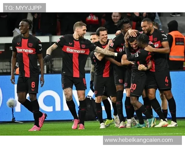 欧冠激战本菲卡与拜仁握手言和绝杀瞬间点燃全场激情