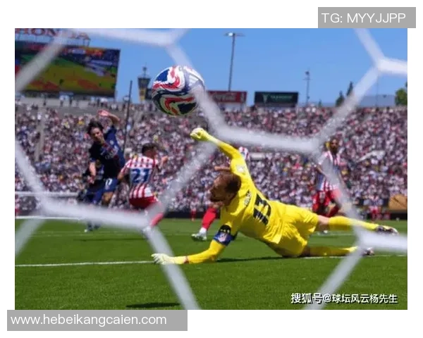 巴黎圣日耳曼大胜本菲卡六比二乌龙球成比赛转折点引发热议