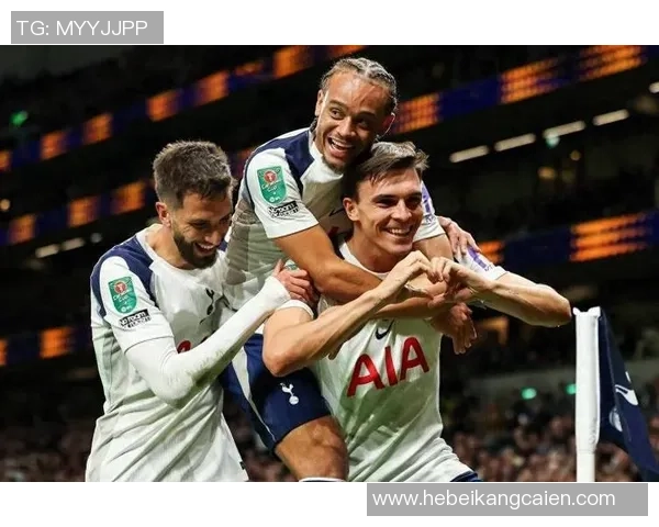 英超焦点战曼联小胜热刺战术解析全场瞬间沸腾