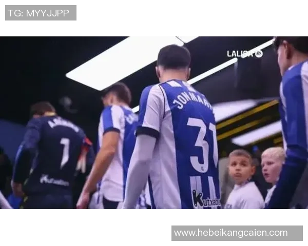 德甲精彩对决皇马5-0大胜波尔图帽子戏法点燃全场激情 德甲精彩对决皇马5-0大胜波尔图帽子戏法点燃全场激情