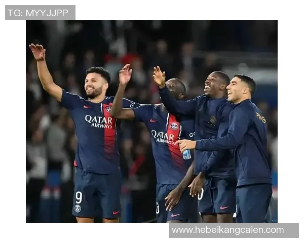 欧联杯精彩对决巴黎圣日耳曼与热刺战成平局绝杀瞬间引发全场欢呼