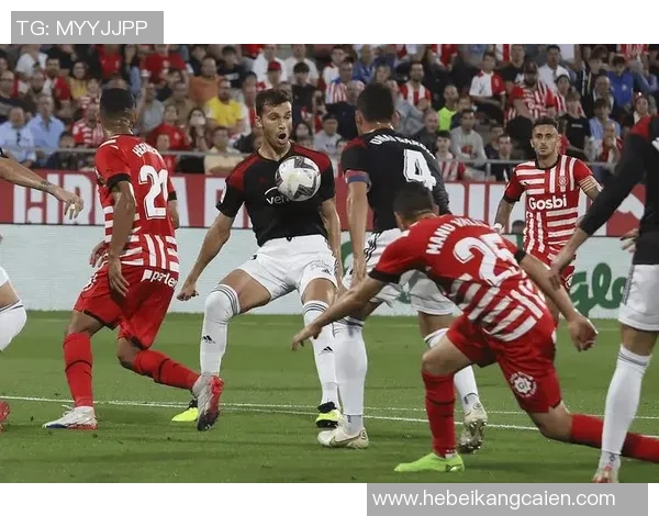 德甲精彩对决多特蒙德3-0马竞红牌事件引发全场热议与数据分析