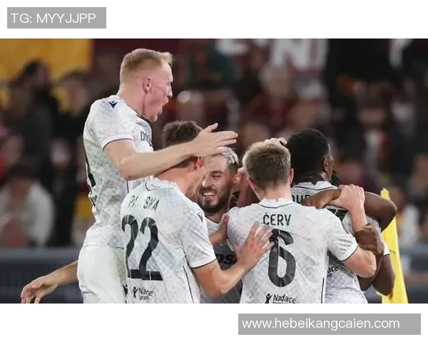 欧联杯激战回顾:多特蒙德险胜波尔图神扑瞬间成比赛转折点 欧联杯激战回顾:多特蒙德险胜波尔图神扑瞬间成比赛转折点