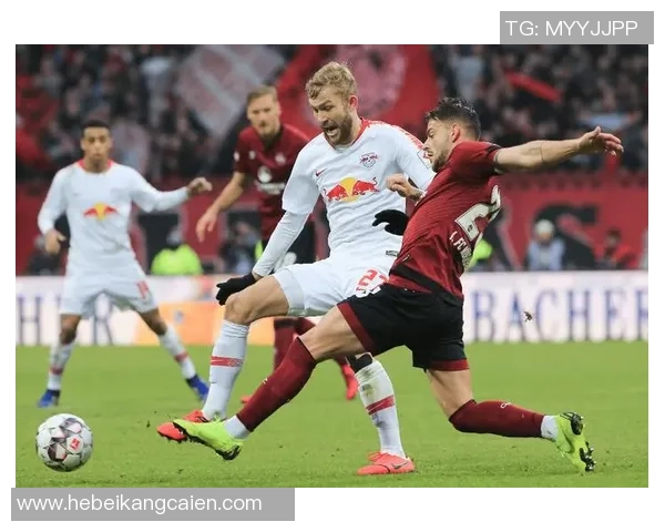 意甲激战:利物浦逆转莱比锡全场沸腾精彩瞬间回顾 意甲激战:利物浦逆转莱比锡全场沸腾精彩瞬间回顾