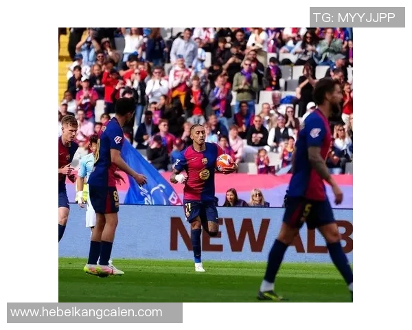 英超盛宴巴萨狂胜拜仁五球引发转会风波与热议 英超盛宴巴萨狂胜拜仁五球引发转会风波与热议