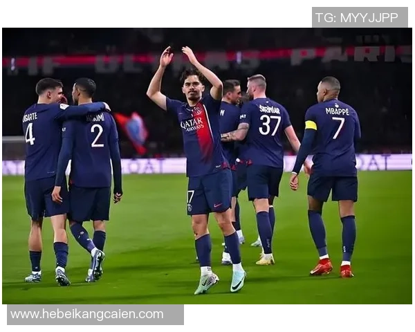 中超激战曼城逆转巴黎圣日耳曼红牌争议引发全场热议与十大精彩进球回顾